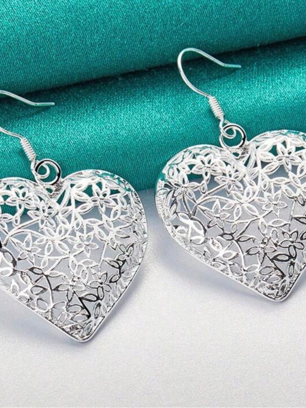 Silver Filigree Heart Dangle Earrings - Elegant Women's Jewelry